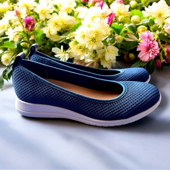 Preppy 🌸 Susina Wedge Slip-on Shoes Blue - Size 8B -Comfort Classic Summer Shoes - Picture 9 of 16